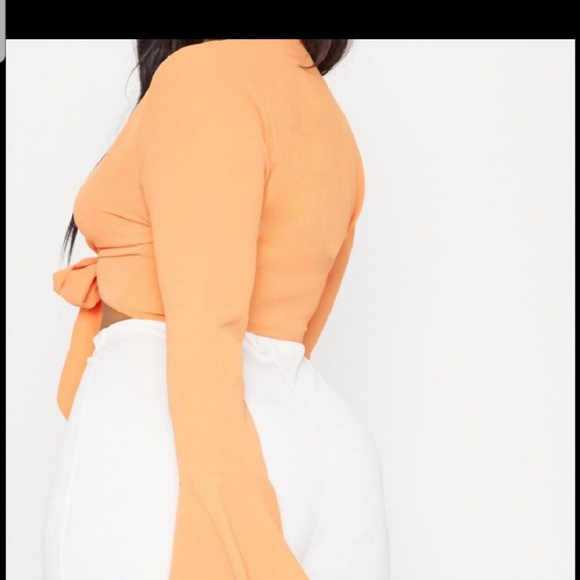 Pretty little thing crop Top - Picture 2 of 3